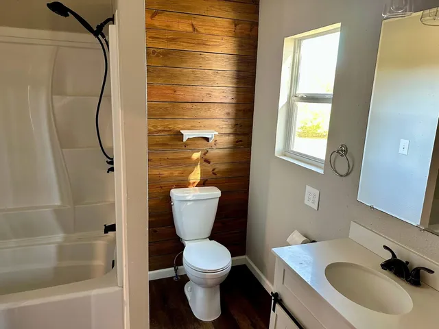 $2,500 | 1441 Gatlin Creek Road, Dripping Springs, TX 78620