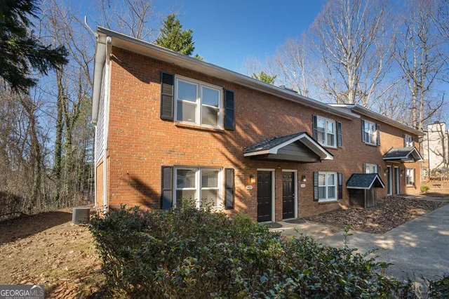 $1,500 | 3027 Spruce Circle, Snellville, GA 30078