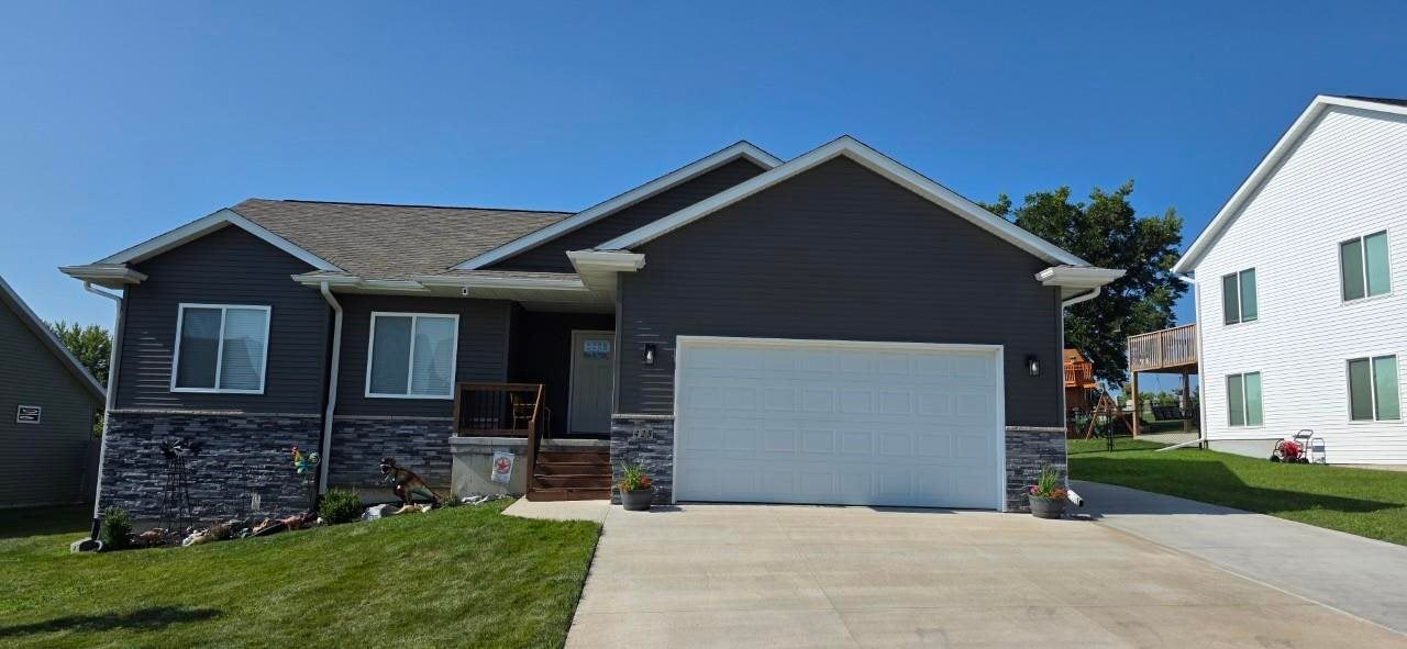 425 Galileo Drive Riverside, IA 52327 - Photo 1 of 40 Gallery Image 1
