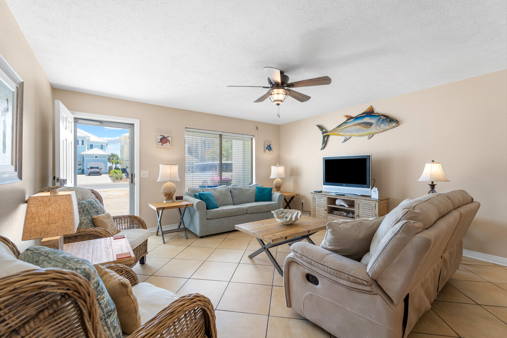 21514 Front Beach Road Panama City Beach, FL 32413 - Photo 3 of 20 0003