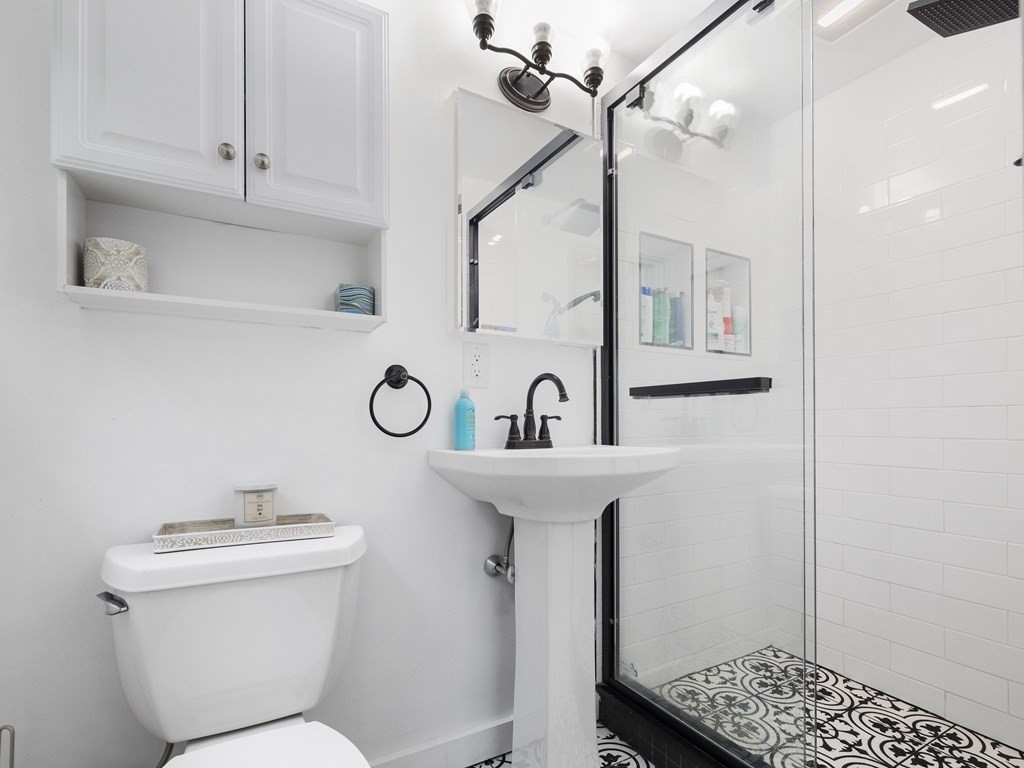 11 Randell Road Saugus, MA 01906 - Photo 18 of 34 Gallery Image 18