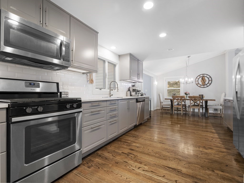 11 Randell Road Saugus, MA 01906 - Photo 10 of 34 Gallery Image 10