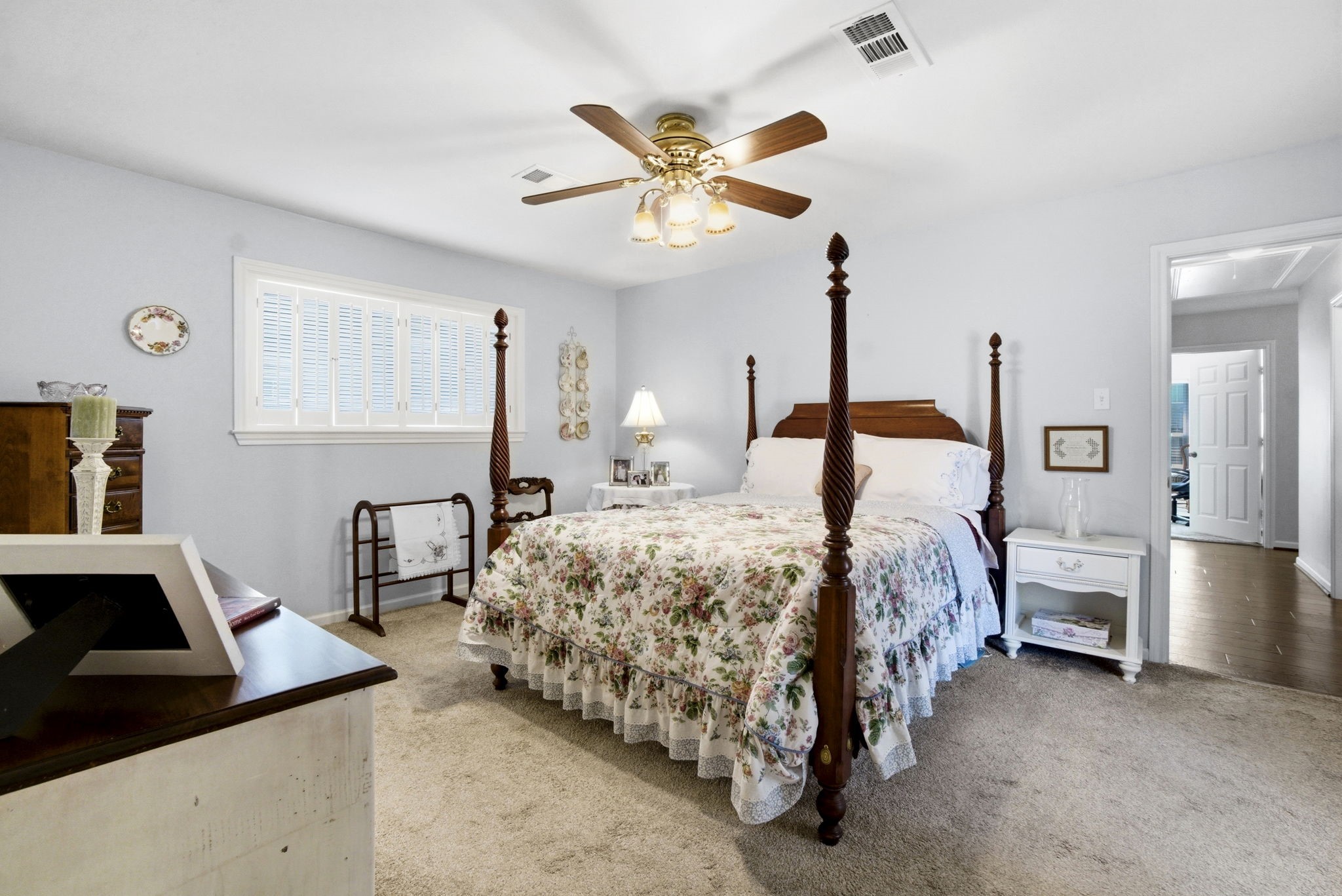 218 Tree Trunk Drive Spring, TX 77388 - Photo 18 of 40 Primary bedroom.