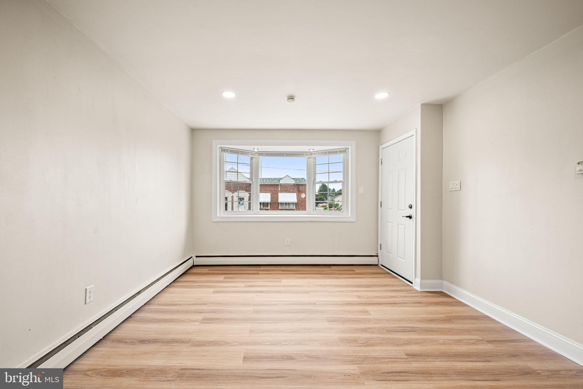 636 Arthur Street Philadelphia, PA 19111 - Photo 11 of 27