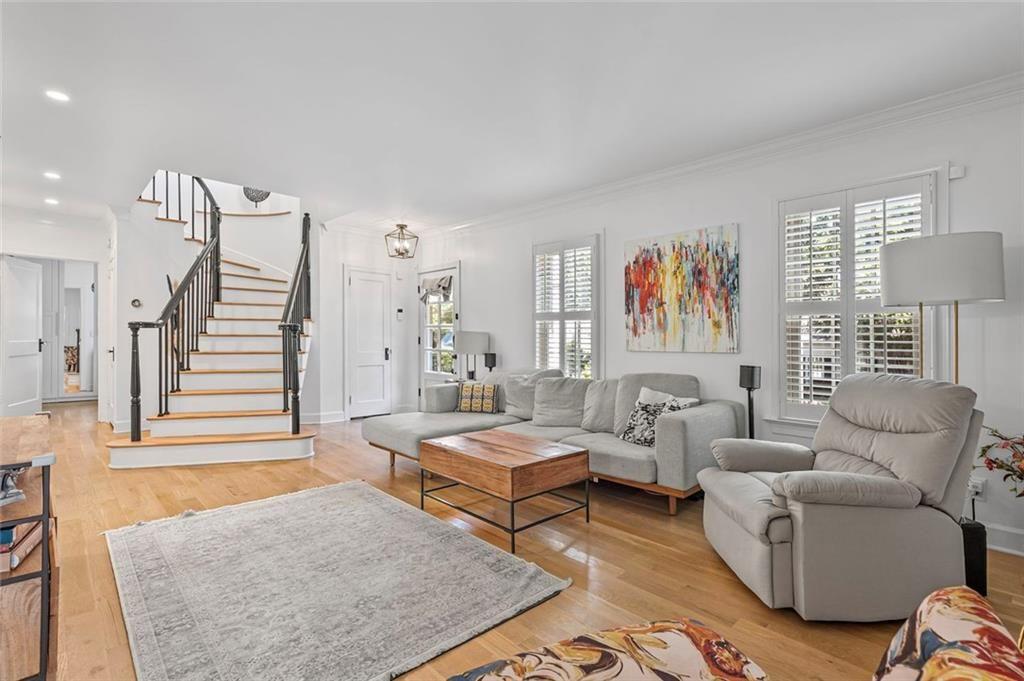 346 Redland Road Northwest Atlanta, GA 30309 - Photo 4 of 37