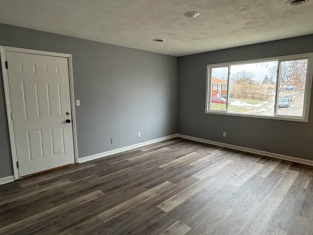 $900 | 3240 Heatherton Drive, Unit 3, Davenport, IA 52804