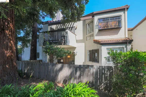 $525,000 | 21062 Gary Drive, Unit 118, Hayward, CA 94546