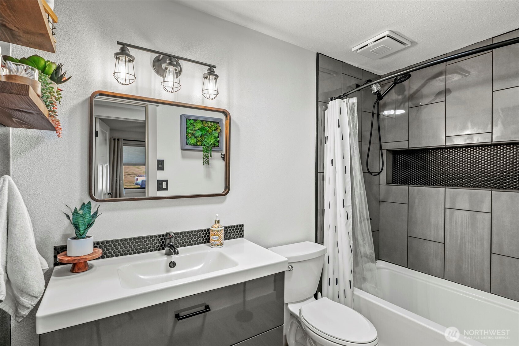 3167 Pacific Way Longview, WA 98632 - Photo 16 of 39 a bathroom with a sink toilet and shower