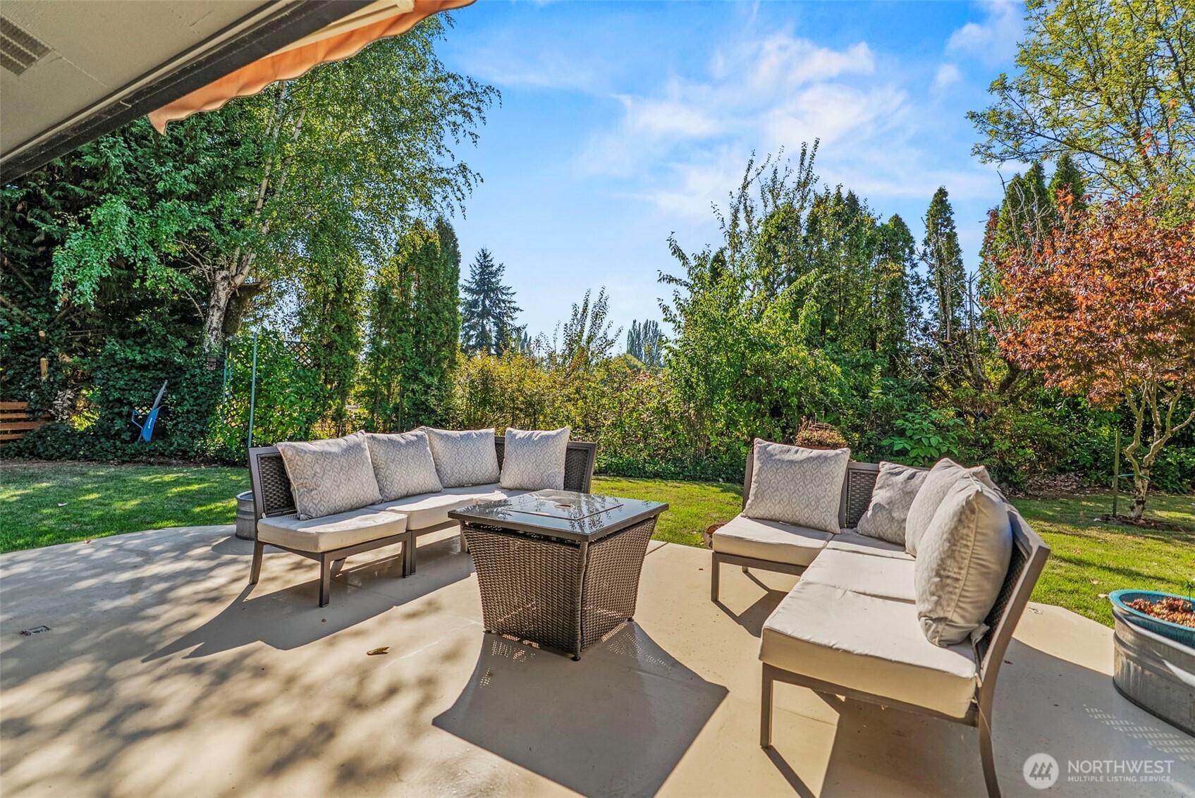 3167 Pacific Way Longview, WA 98632 - Photo 26 of 39 a view of backyard of house with seating area