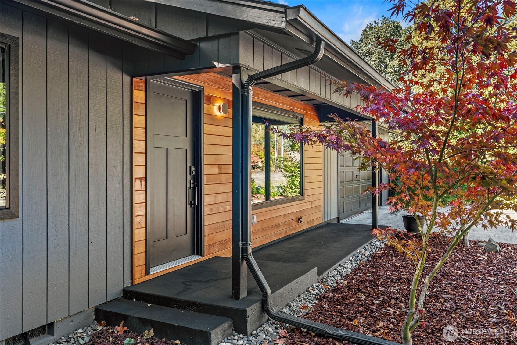 3167 Pacific Way Longview, WA 98632 - Photo 3 of 39 a backyard of a house with seating space