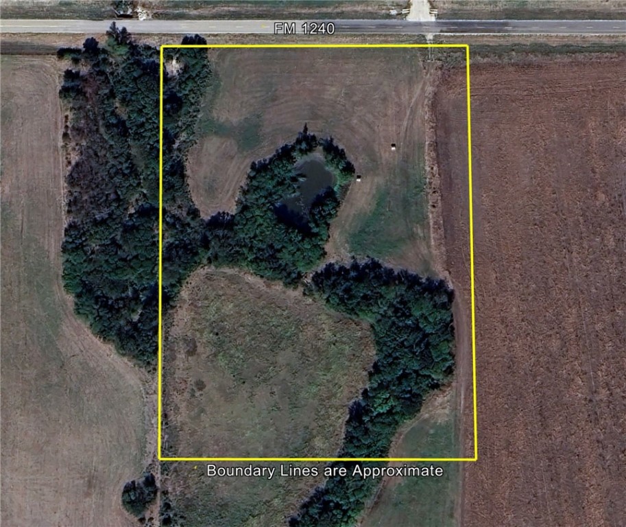 1 Fm 1240 Road Riesel, TX 76682 - Photo 4 of 7 a view of a glass door