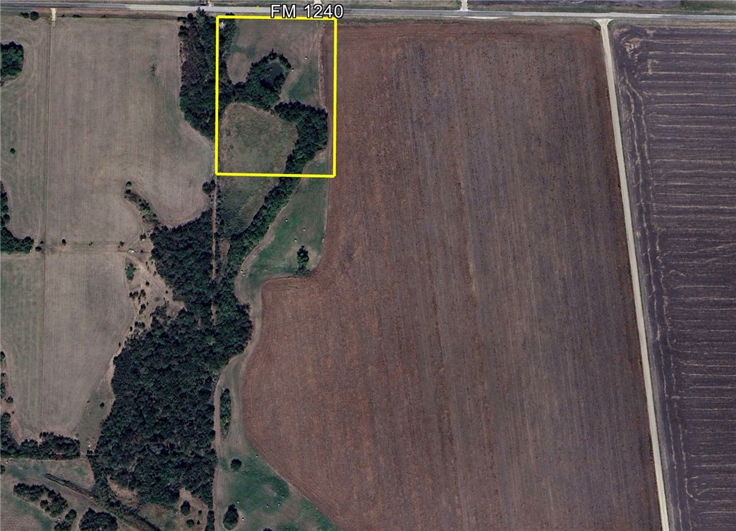 1 Fm 1240 Road Riesel, TX 76682 - Photo 5 of 7 a bird view of a house