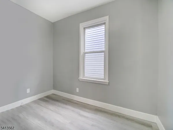 $2,950 | 20 West 49th Street, Unit 2, Bayonne, NJ 07002