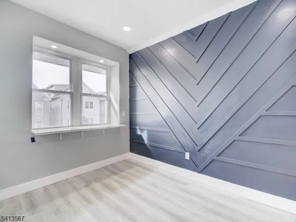 $2,950 | 20 West 49th Street, Unit 2, Bayonne, NJ 07002