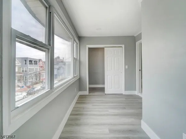 $2,950 | 20 West 49th Street, Unit 2, Bayonne, NJ 07002