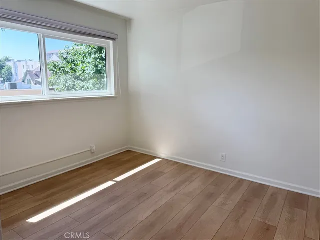 $2,460 | 251 North Oakland Avenue, Unit 8, Pasadena, CA 91101