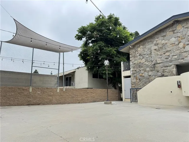 $2,460 | 251 North Oakland Avenue, Unit 8, Pasadena, CA 91101