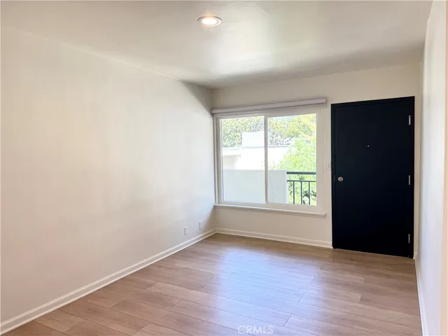 $2,460 | 251 North Oakland Avenue, Unit 8, Pasadena, CA 91101