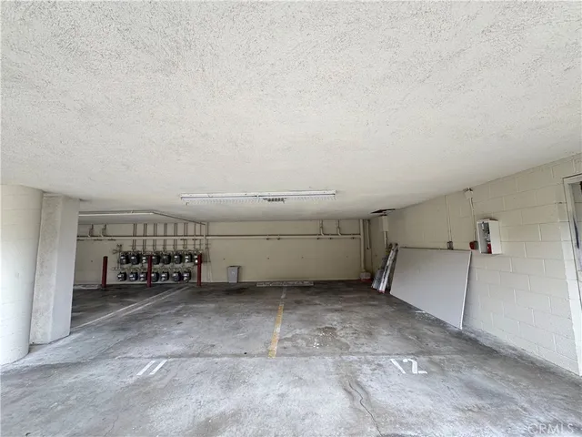 $2,460 | 251 North Oakland Avenue, Unit 8, Pasadena, CA 91101