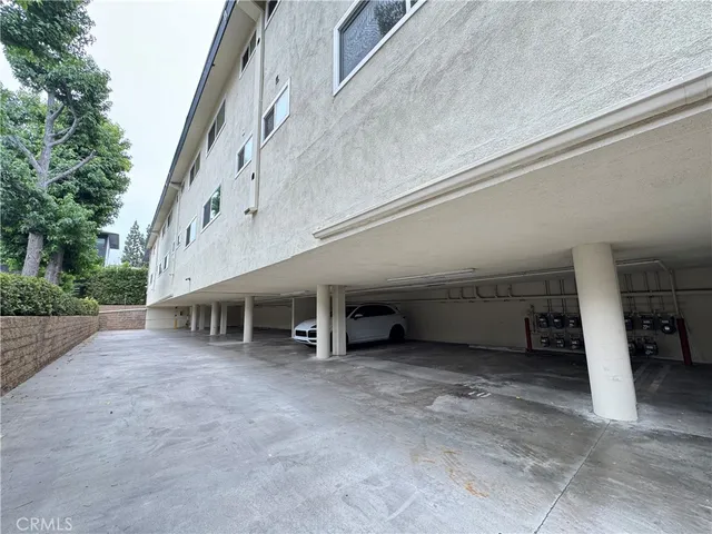 $2,460 | 251 North Oakland Avenue, Unit 8, Pasadena, CA 91101