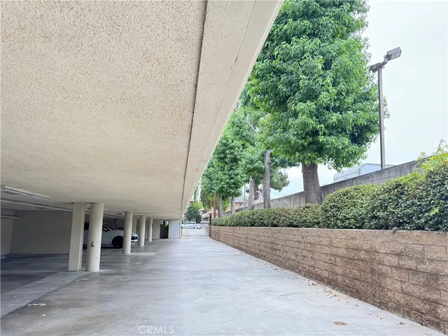 $2,460 | 251 North Oakland Avenue, Unit 8, Pasadena, CA 91101