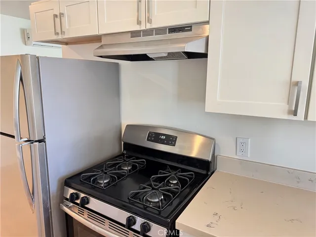 $2,460 | 251 North Oakland Avenue, Unit 8, Pasadena, CA 91101