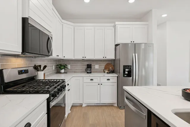 $560,000 | 1270 Bellflower Lane Northeast, Owatonna, MN 55060