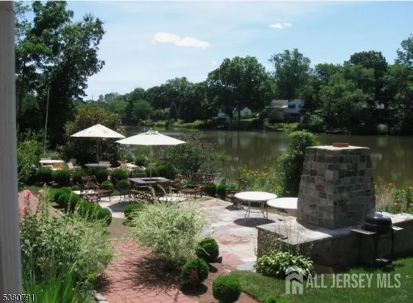 $2,500 | 45 Lakeside Drive North, Unit 1, Piscataway, NJ 08854