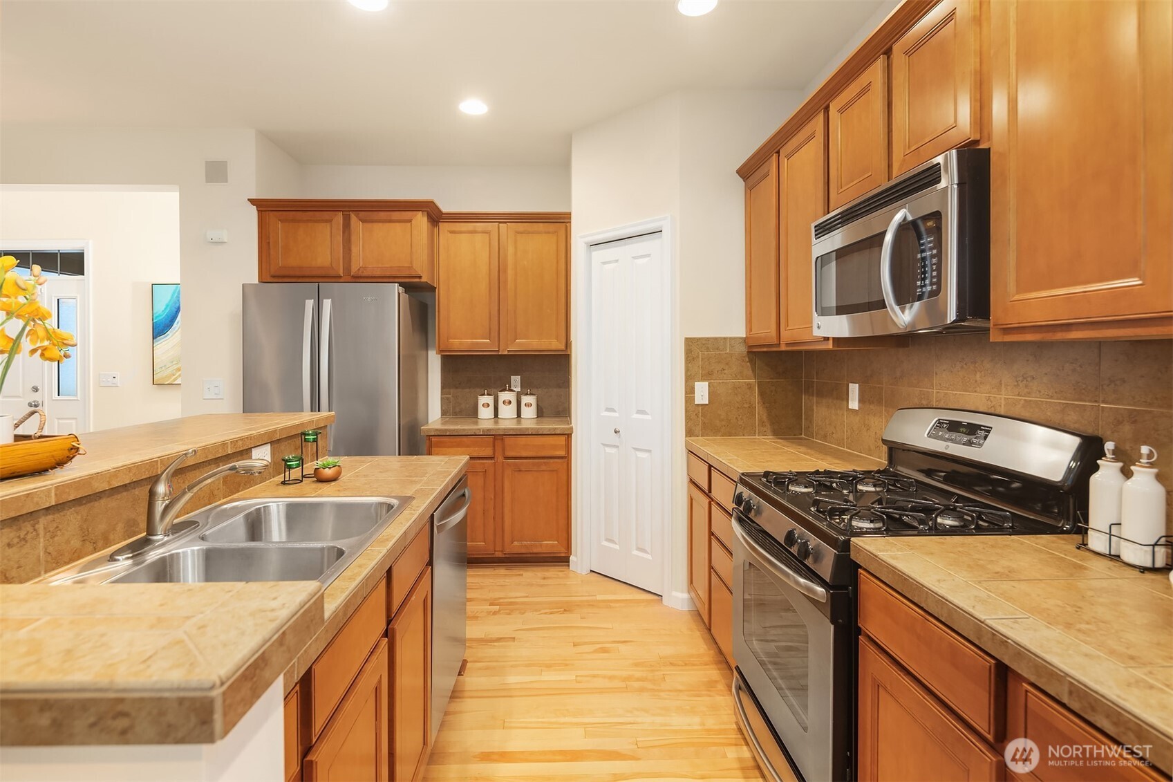 18008 29th Drive Southeast Bothell, WA 98012 - Photo 10 of 33