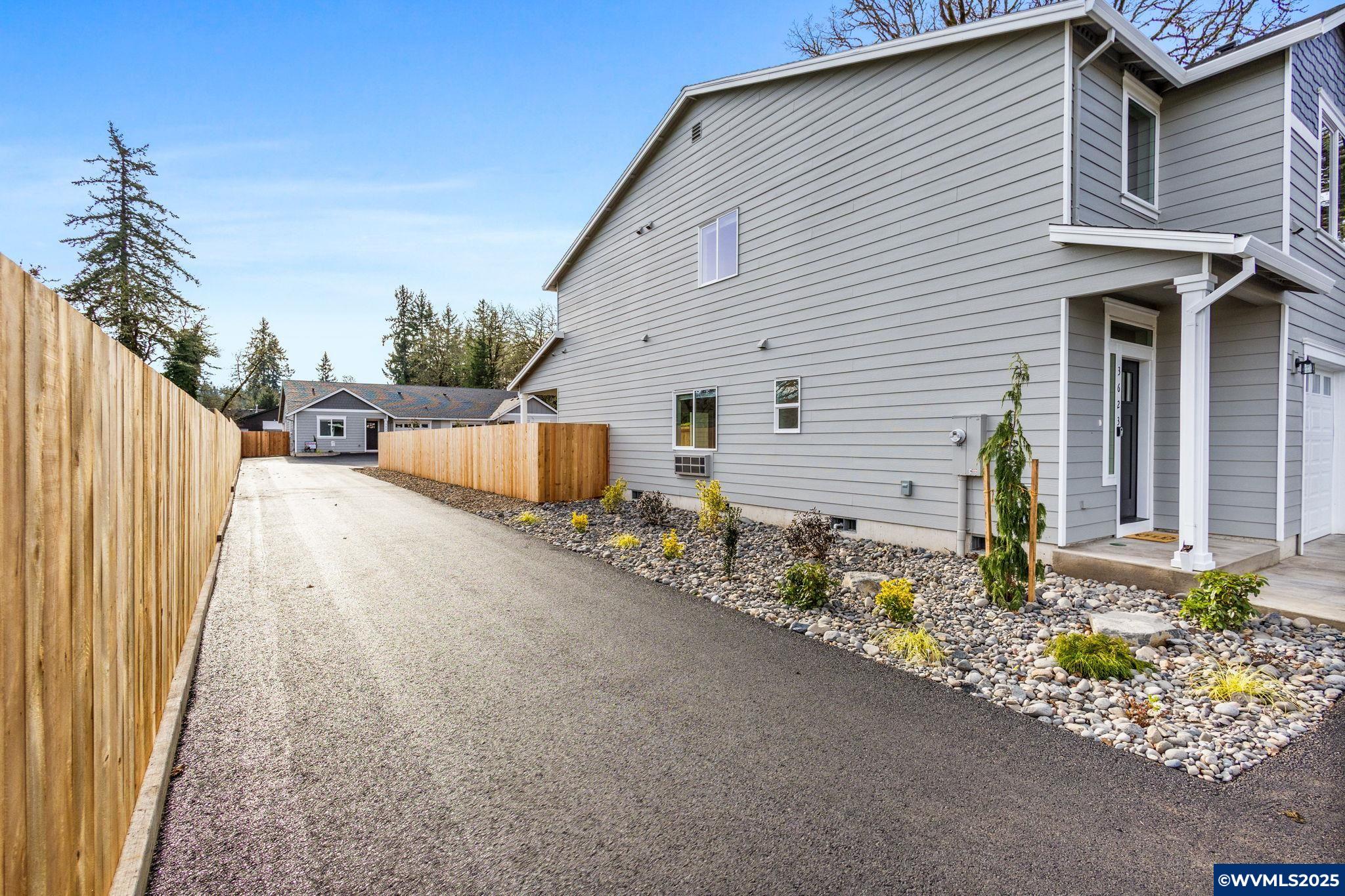3623 Green River Road Sweet Home, OR 97386 - Photo 4 of 29