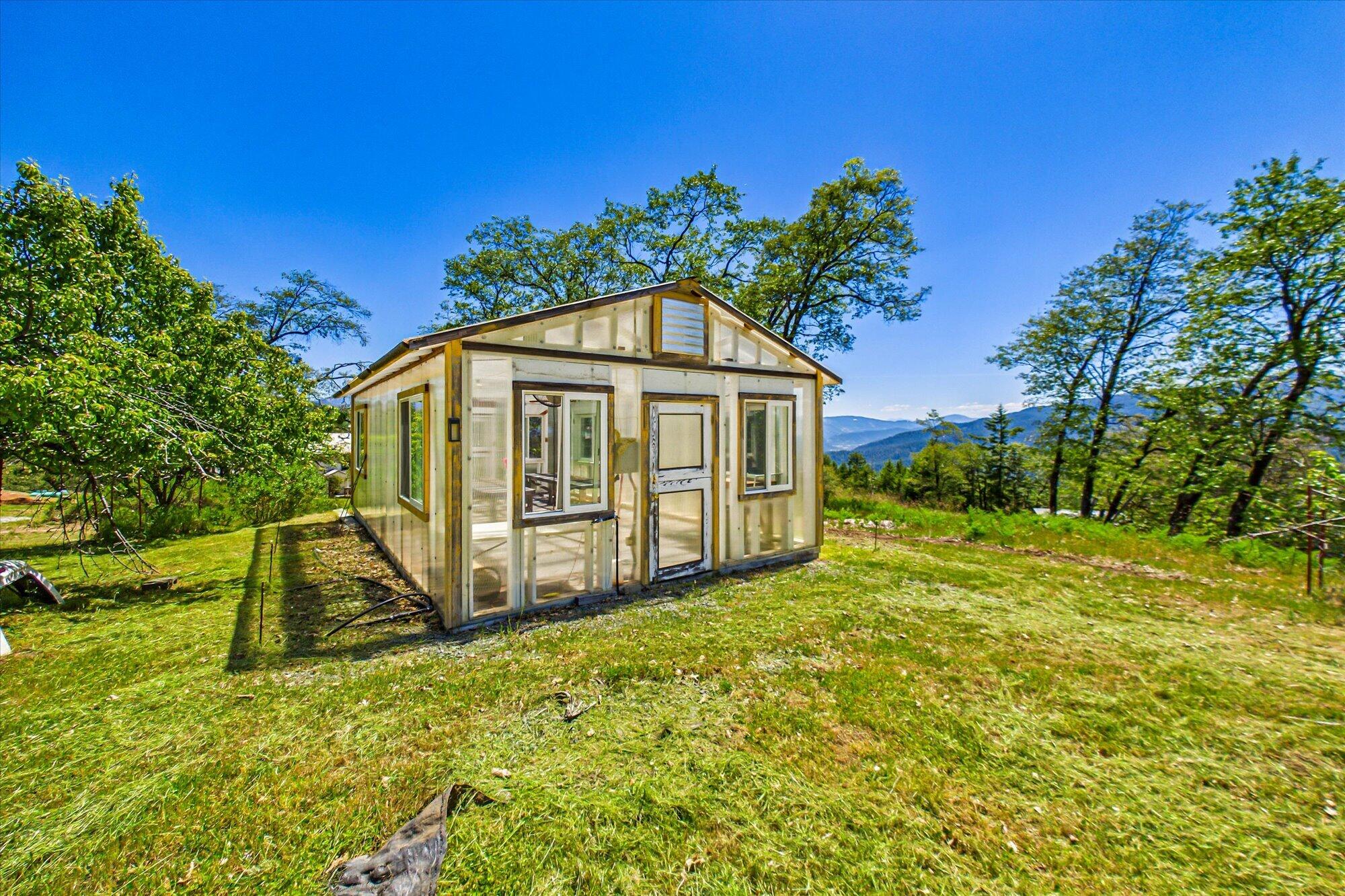 101 Gasline Road Bridgeville, CA 95526 - Photo 36 of 51