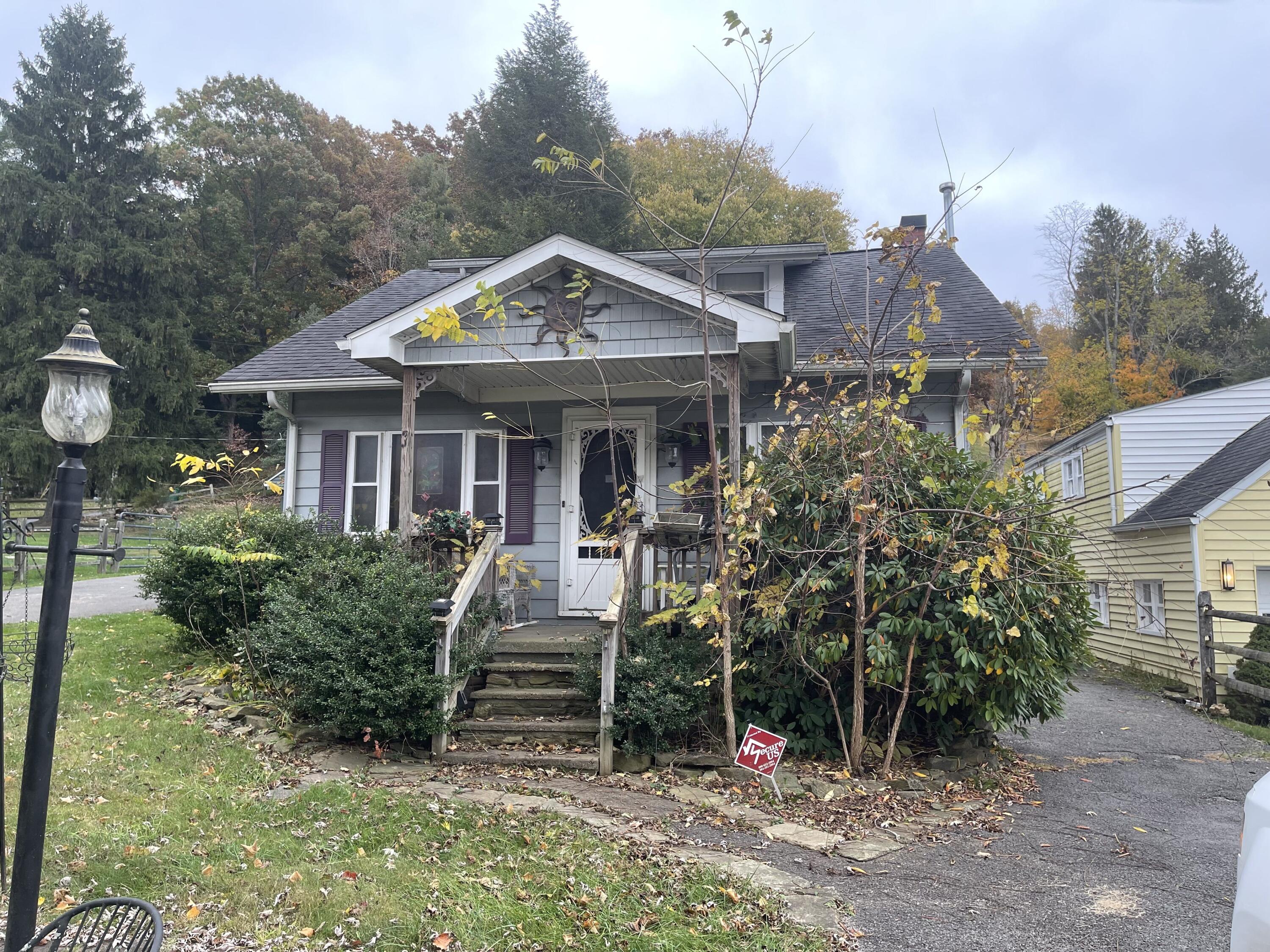 1264 Maple Lake Road Bridgeport, WV 26330 - Photo 1 of 38 Gallery Image 1