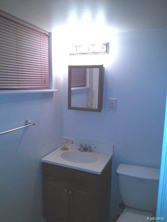 31919 West 13 Mile Road Farmington, MI 48334 - Photo 16 of 20 Lower Level Bath.jpg