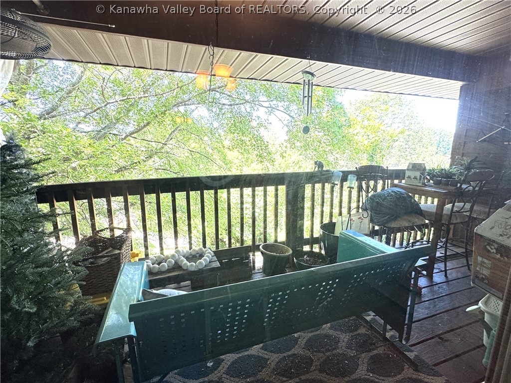 103 Powderhorn Road Charleston, WV 25314 - Photo 8 of 12 Gallery Image 8