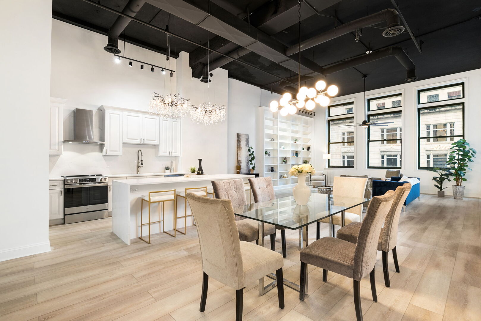 120 South State Street, Unit 4 Chicago, IL 60603 - Photo 15 of 33