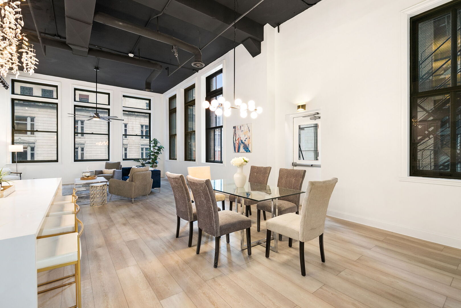 120 South State Street, Unit 4 Chicago, IL 60603 - Photo 16 of 33