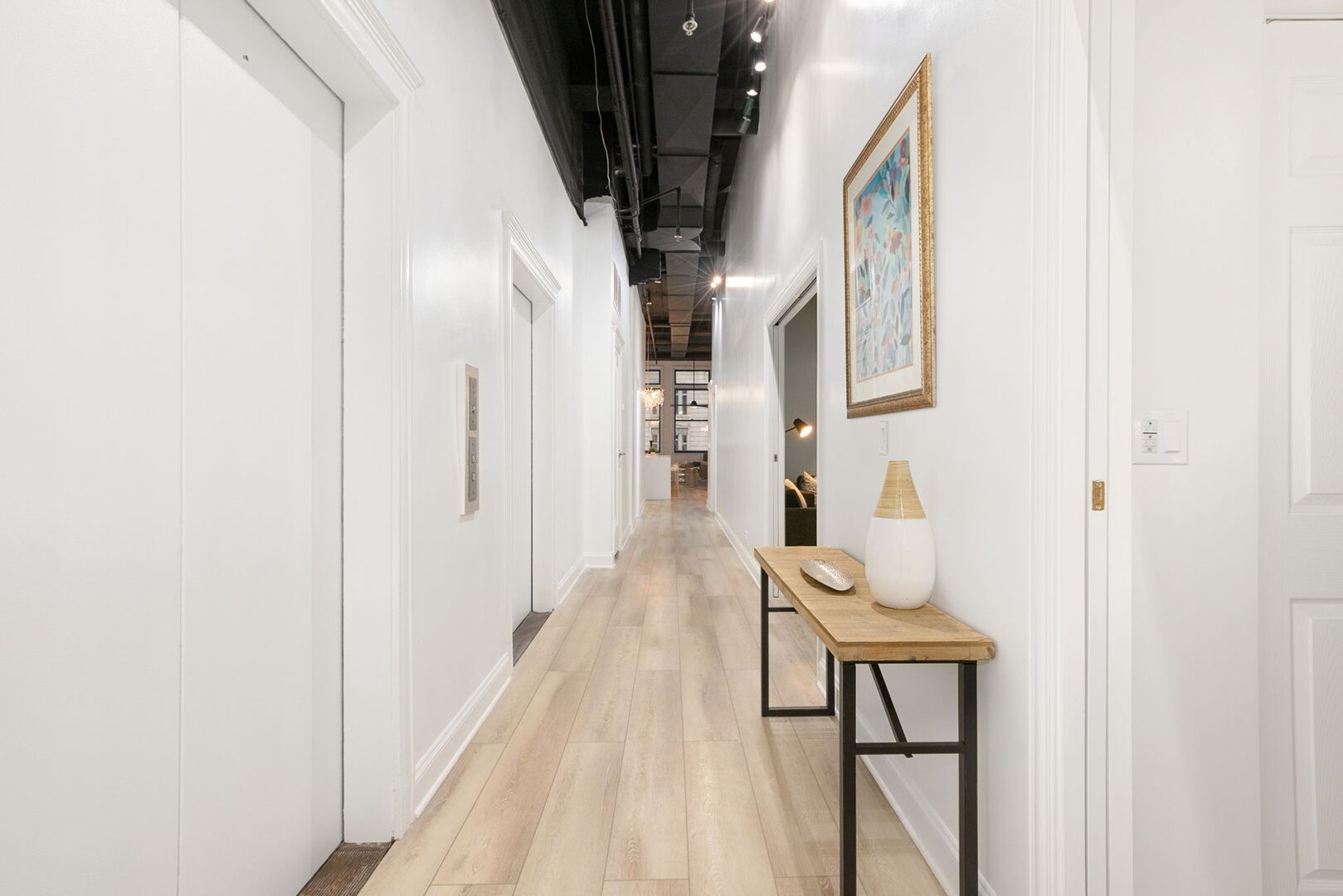 120 South State Street, Unit 4 Chicago, IL 60603 - Photo 17 of 33