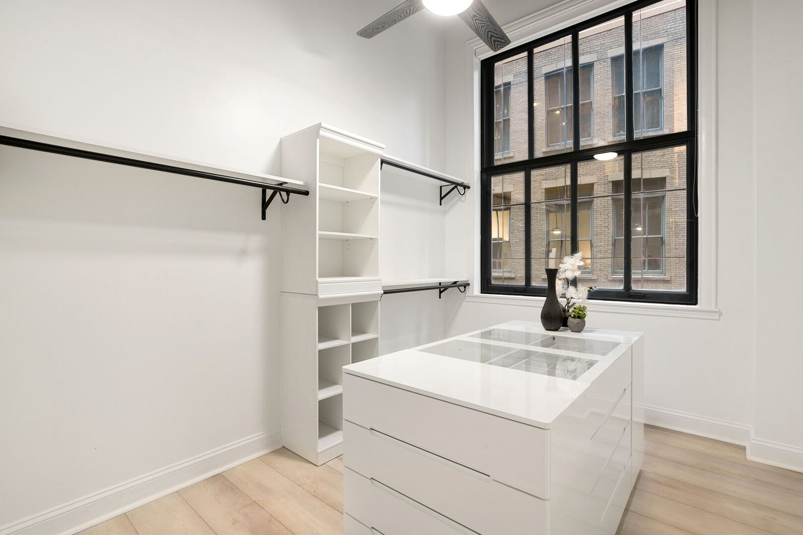 120 South State Street, Unit 4 Chicago, IL 60603 - Photo 21 of 33