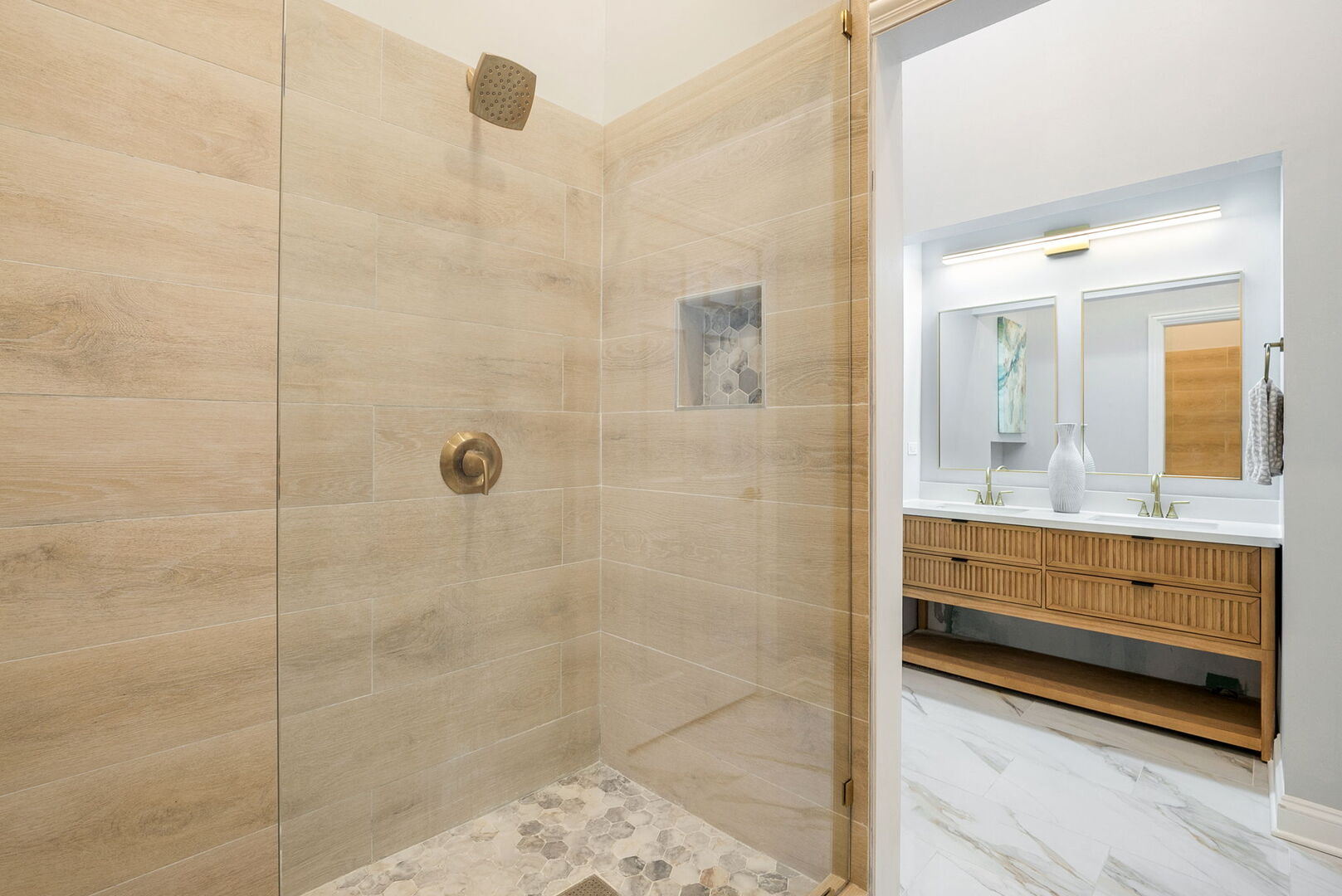 120 South State Street, Unit 4 Chicago, IL 60603 - Photo 24 of 33