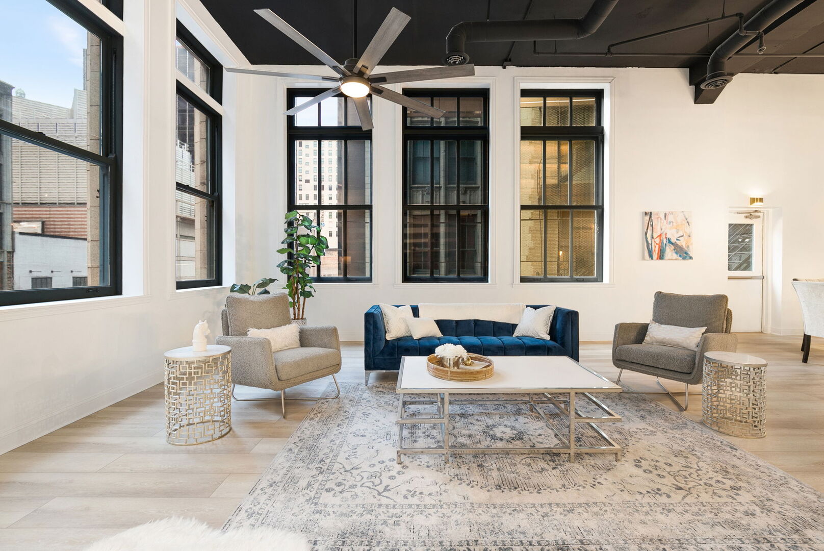 120 South State Street, Unit 4 Chicago, IL 60603 - Photo 3 of 33