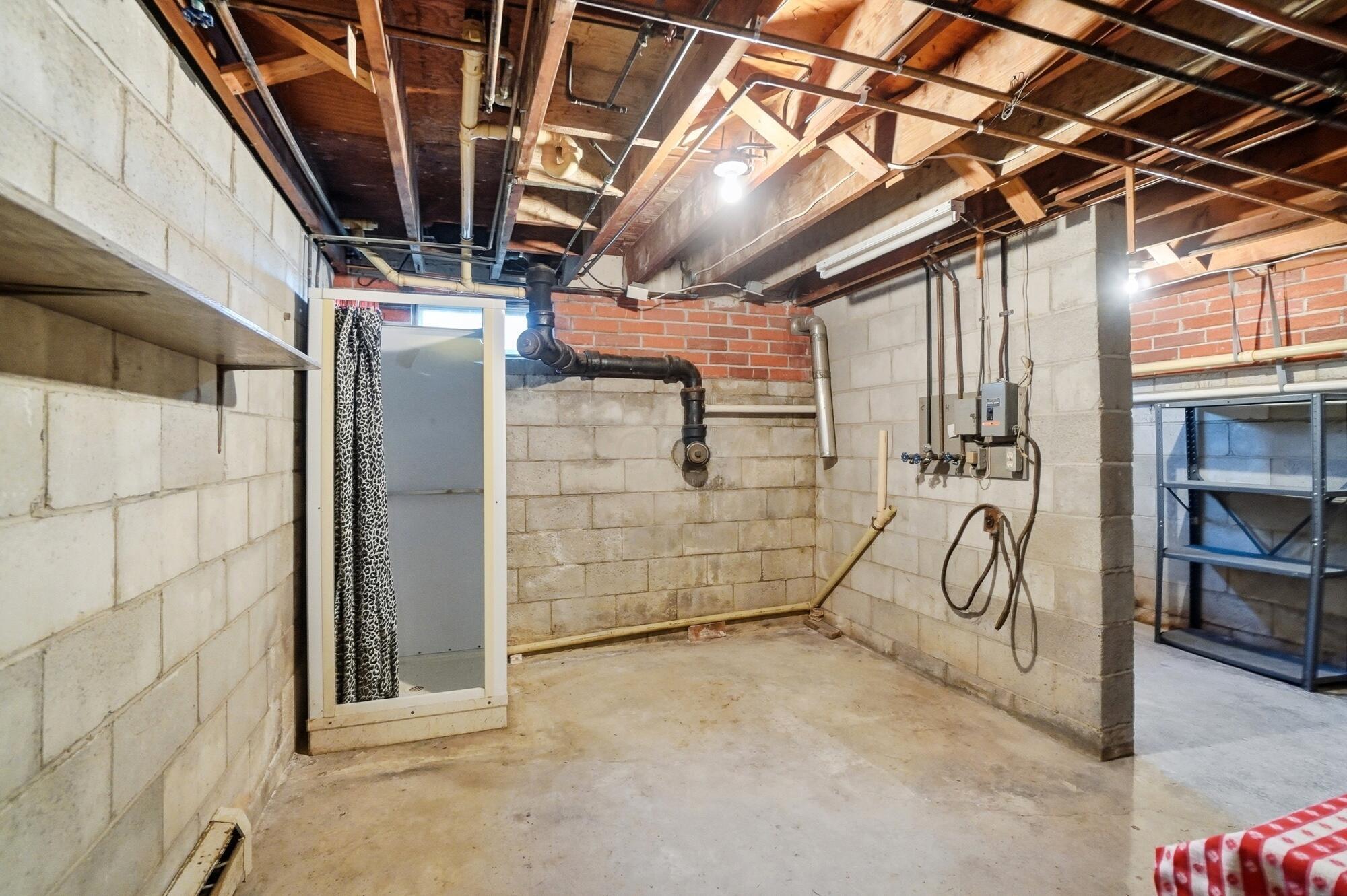 6585 Ottawa Road Lima, OH 45807 - Photo 37 of 50 Laundry and Shower in Basement