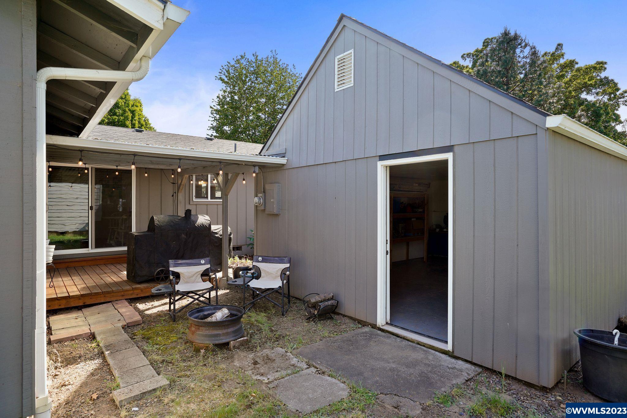 340 South 6th Street Lebanon, OR 97355 - Photo 21 of 26