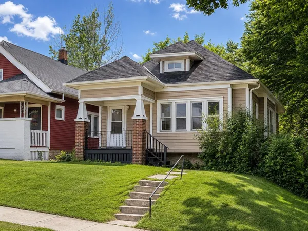 $299,900 | 525 North 45th Street, Milwaukee, WI 53208