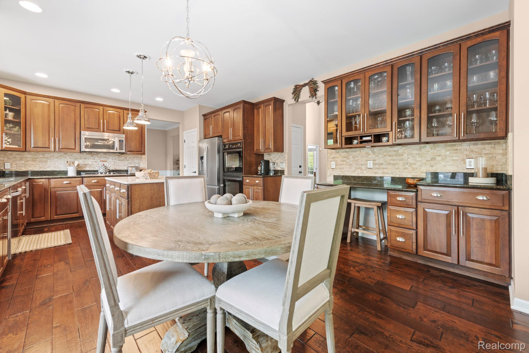 1476 Werth Drive Rochester, MI 48306 - Photo 17 of 55 eat in kitchen