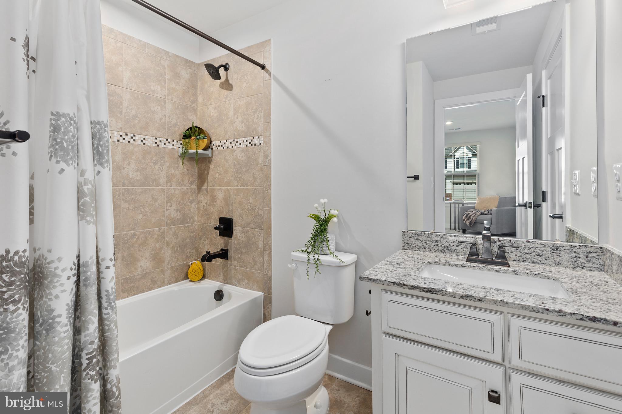 18077 Red Mulberry Road Dumfries, VA 22026 - Photo 13 of 60 Main Level Full Bath