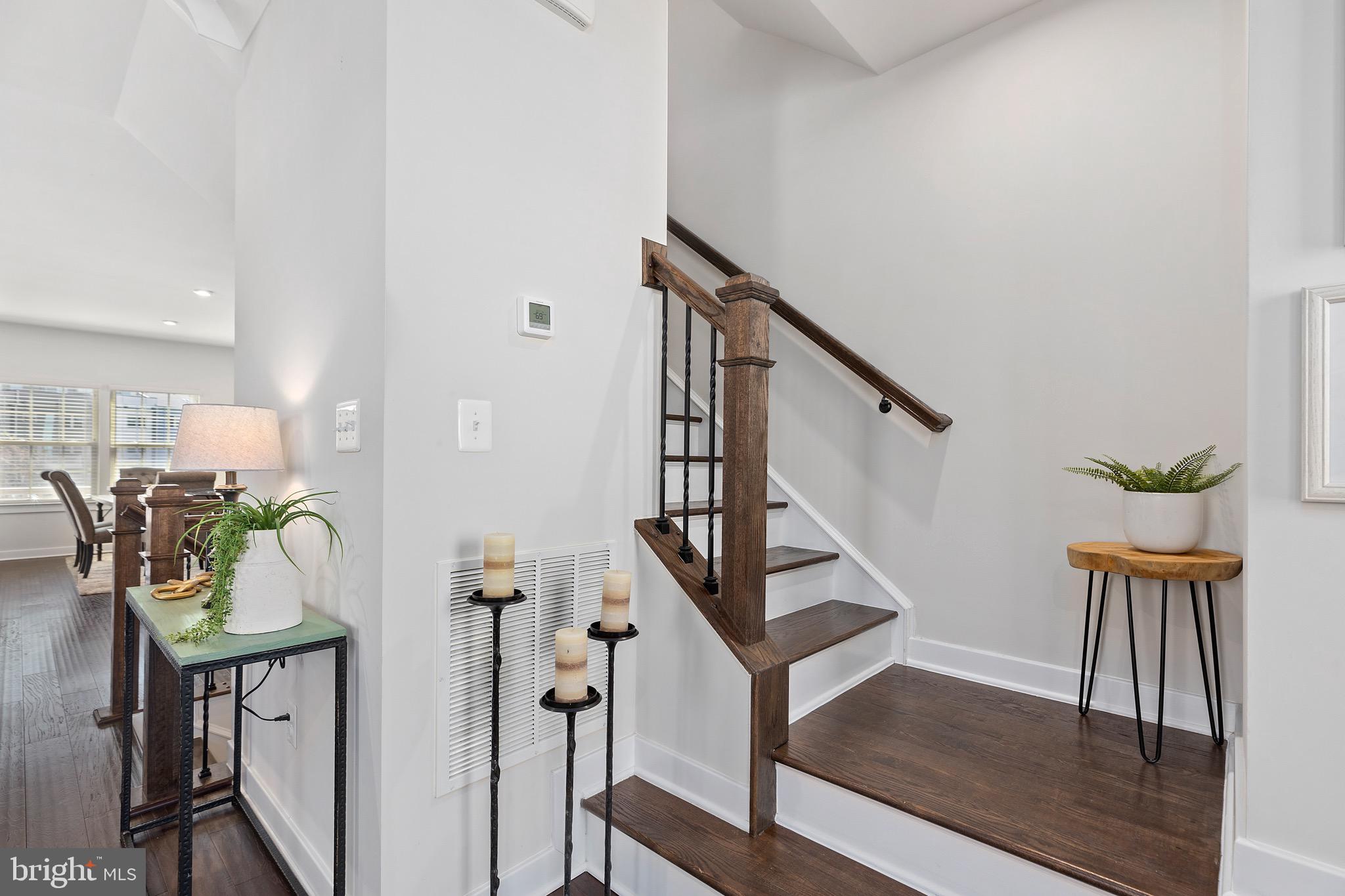 18077 Red Mulberry Road Dumfries, VA 22026 - Photo 33 of 60 Staircase to Level 3