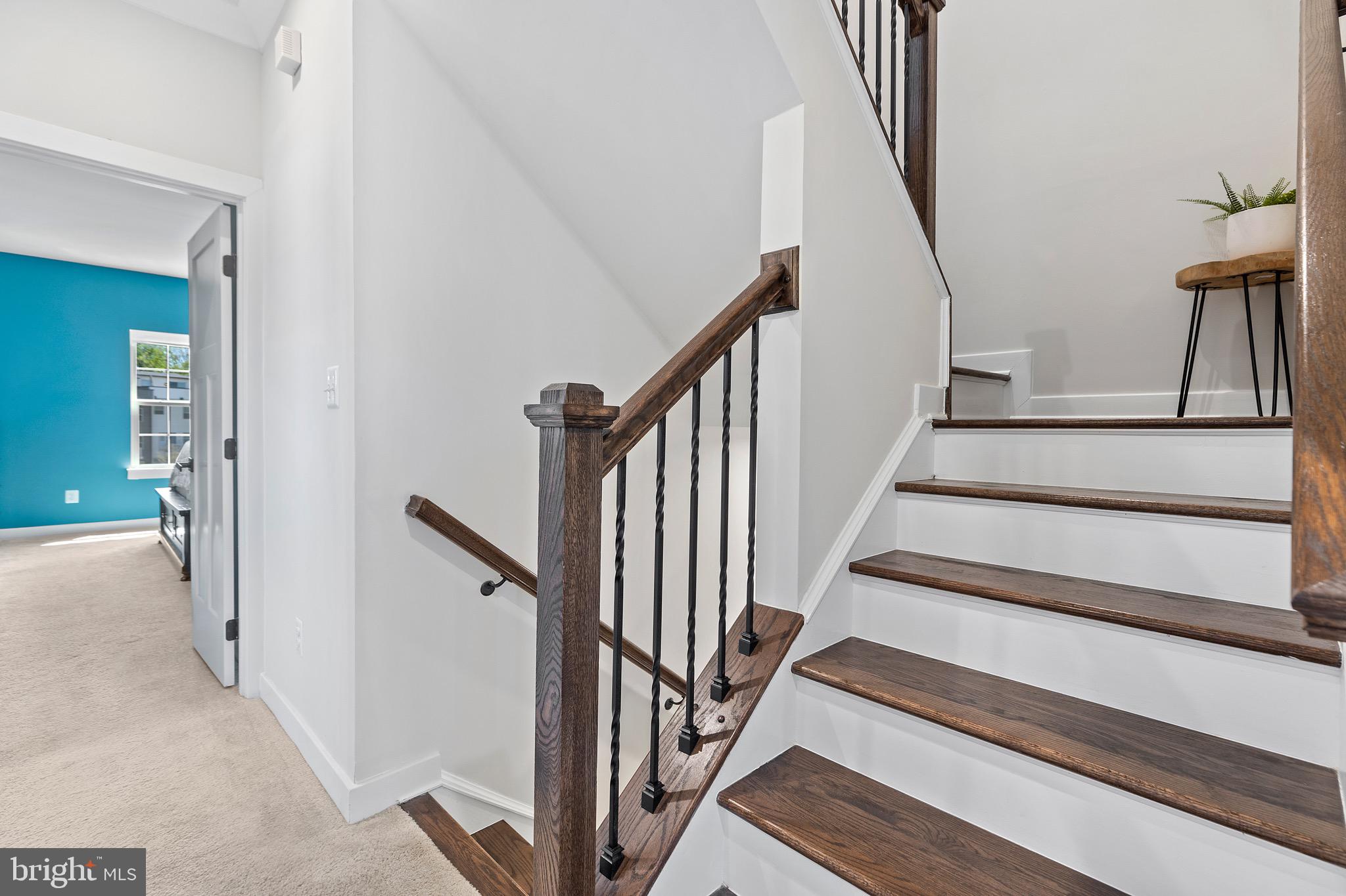 18077 Red Mulberry Road Dumfries, VA 22026 - Photo 47 of 60 Staircase to Level 4