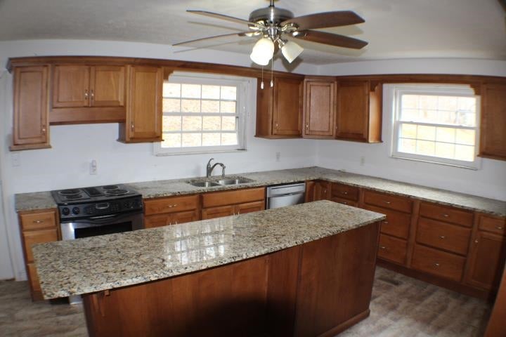 42 Johnson Heights Road West Hamlin, WV 25571 - Photo 5 of 32 Gallery Image 5