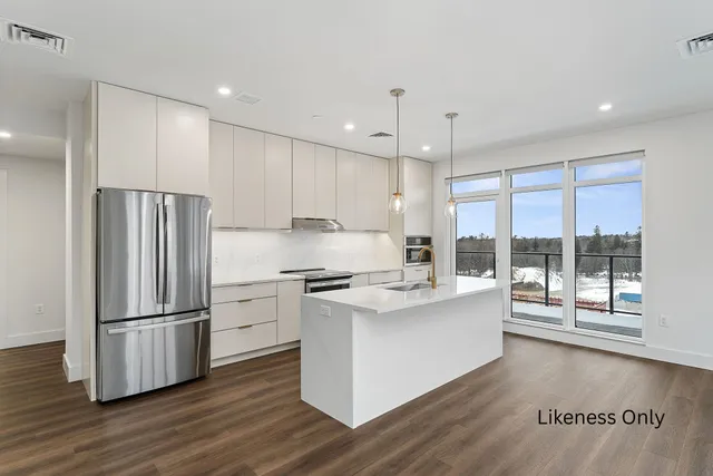 $958,000 | 125 Cambrian Way, Unit 619, Burlington, VT 05401