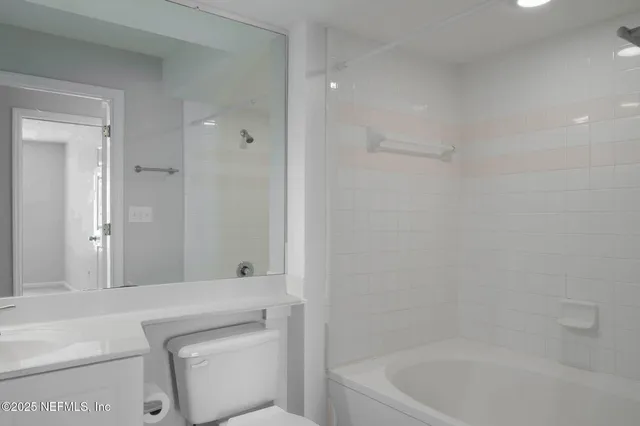 $200,000 | 30936 Paradise Cmns, Unit 217, Fernandina Beach, FL 32034